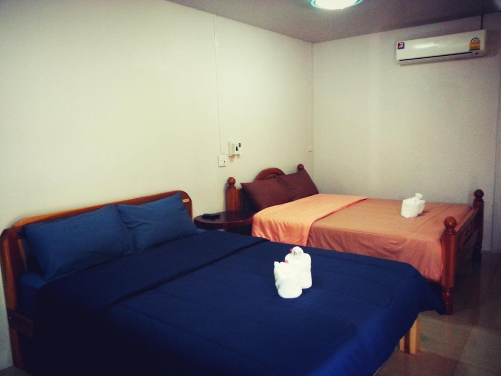 Baan Khaoneawdum Hotel Nong Nam Daeng Room photo