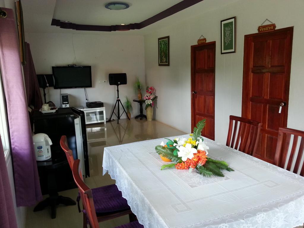 Baan Khaoneawdum Hotel Nong Nam Daeng Room photo