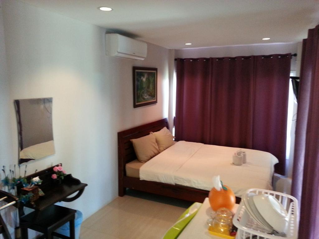 Baan Khaoneawdum Hotel Nong Nam Daeng Room photo