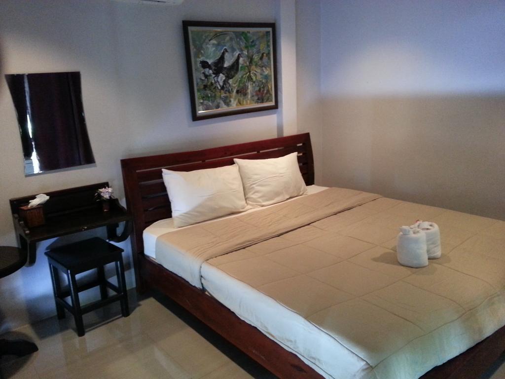 Baan Khaoneawdum Hotel Nong Nam Daeng Room photo